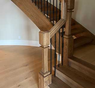 staircase_bottom-posts
